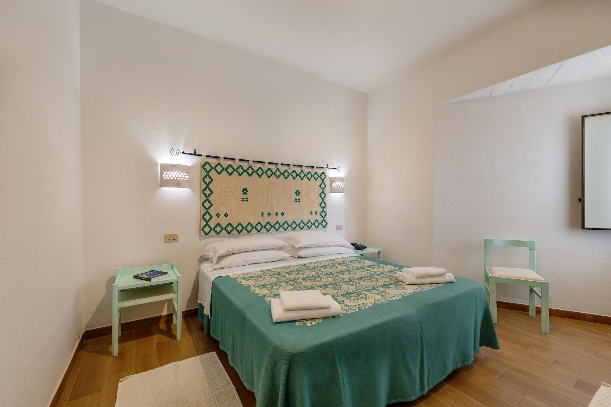 סאן תאודורו Hotel Le Mimose מראה חיצוני תמונה
