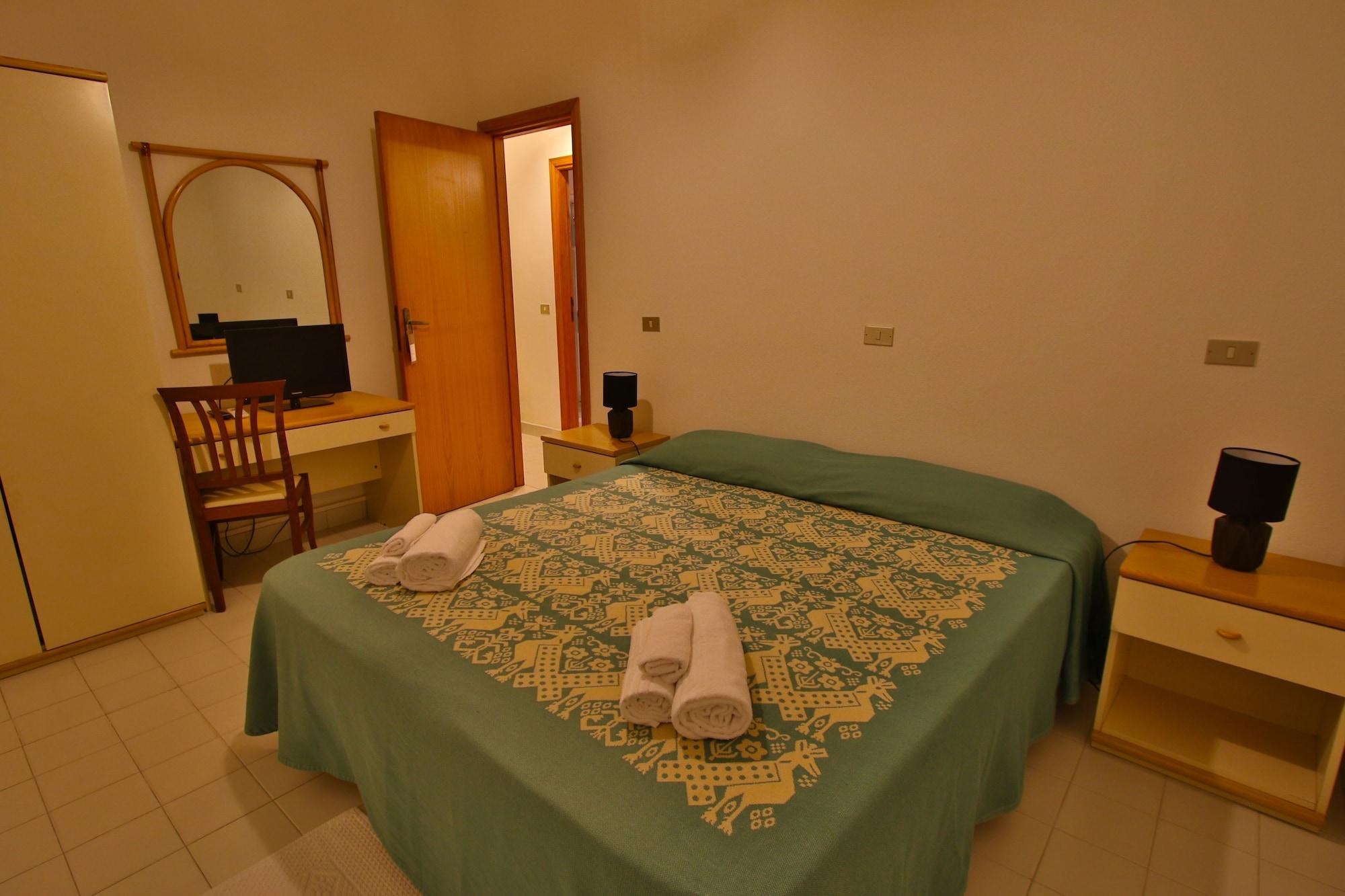 סאן תאודורו Hotel Le Mimose מראה חיצוני תמונה