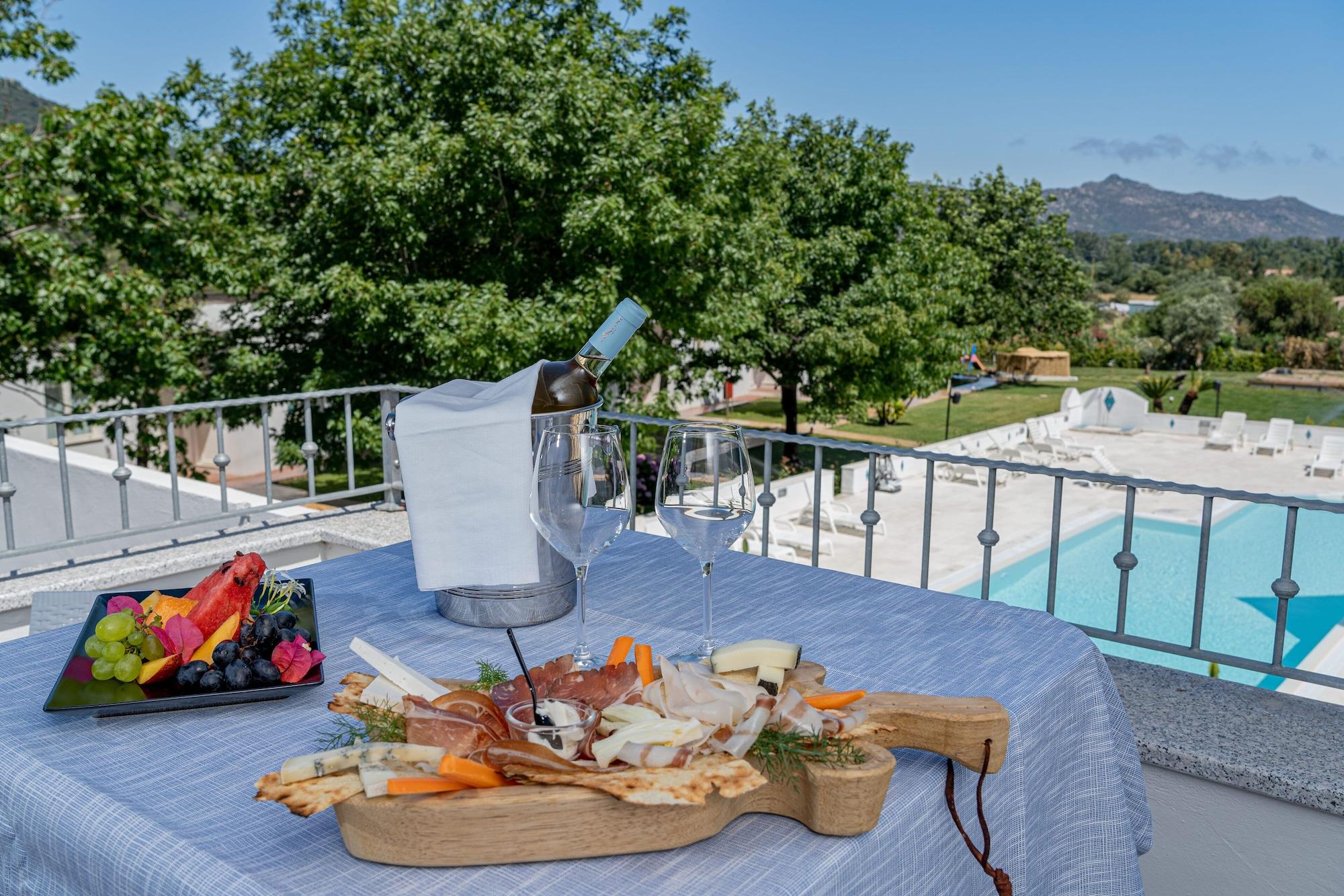סאן תאודורו Hotel Le Mimose מראה חיצוני תמונה