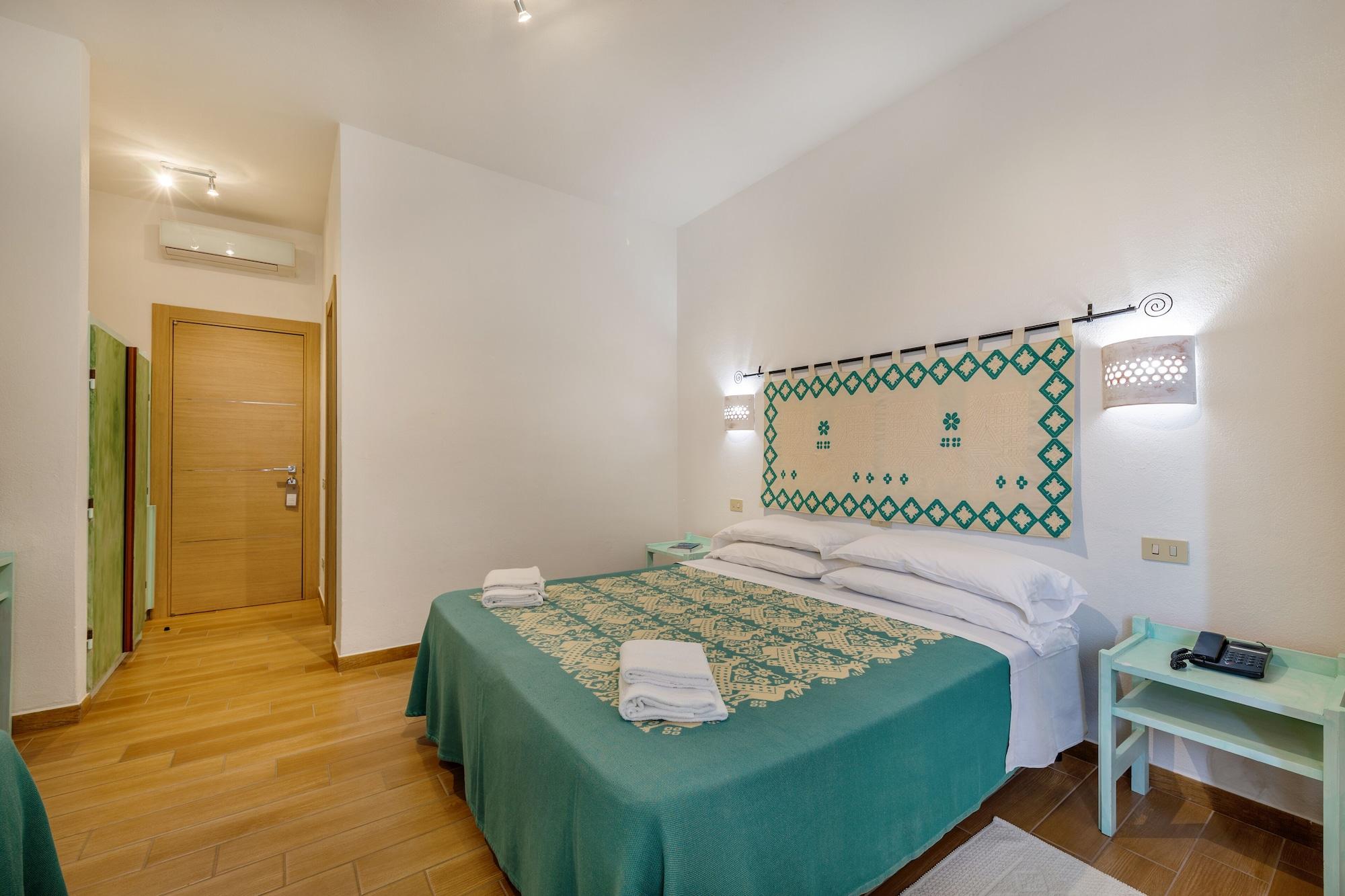 סאן תאודורו Hotel Le Mimose מראה חיצוני תמונה