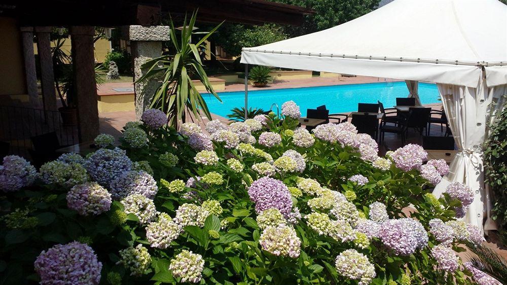 סאן תאודורו Hotel Le Mimose מראה חיצוני תמונה