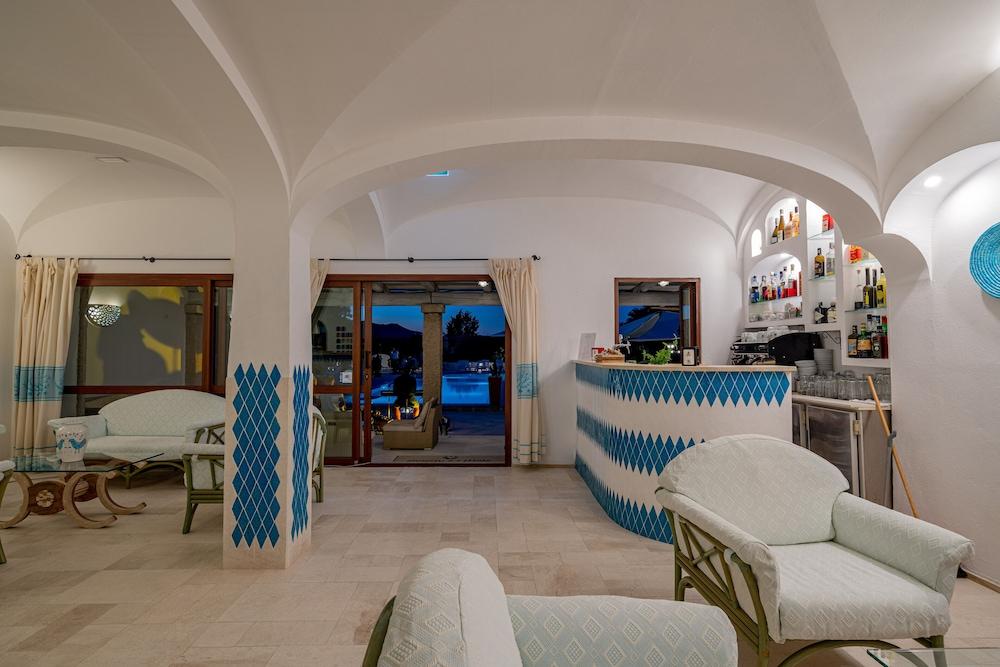 סאן תאודורו Hotel Le Mimose מראה חיצוני תמונה